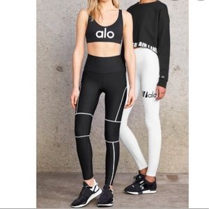 Alo yoga half-time legging